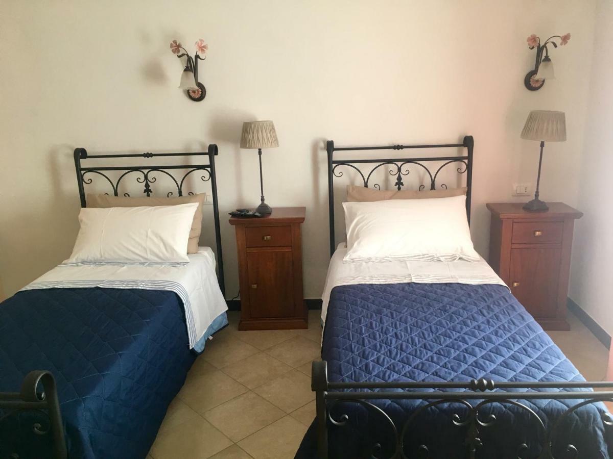 Agriturismo La Ferriera Пиньоне Екстериор снимка